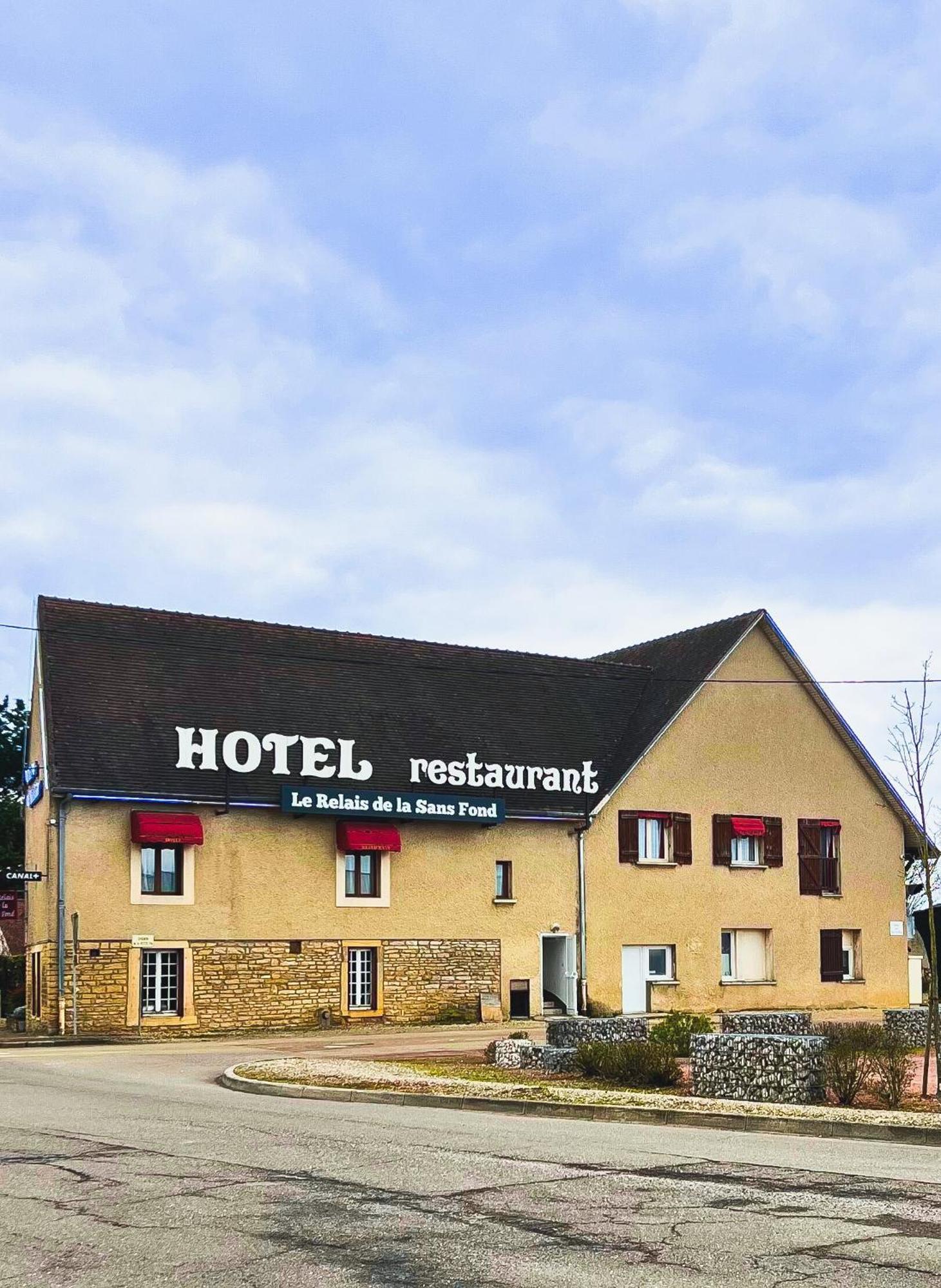 Le Relais De La Sans Fond Hotell Fénay Eksteriør bilde